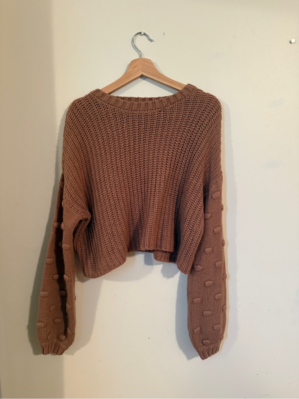 moon & madison Taupe Bobble-Sleeve Cropped Knit Sweater